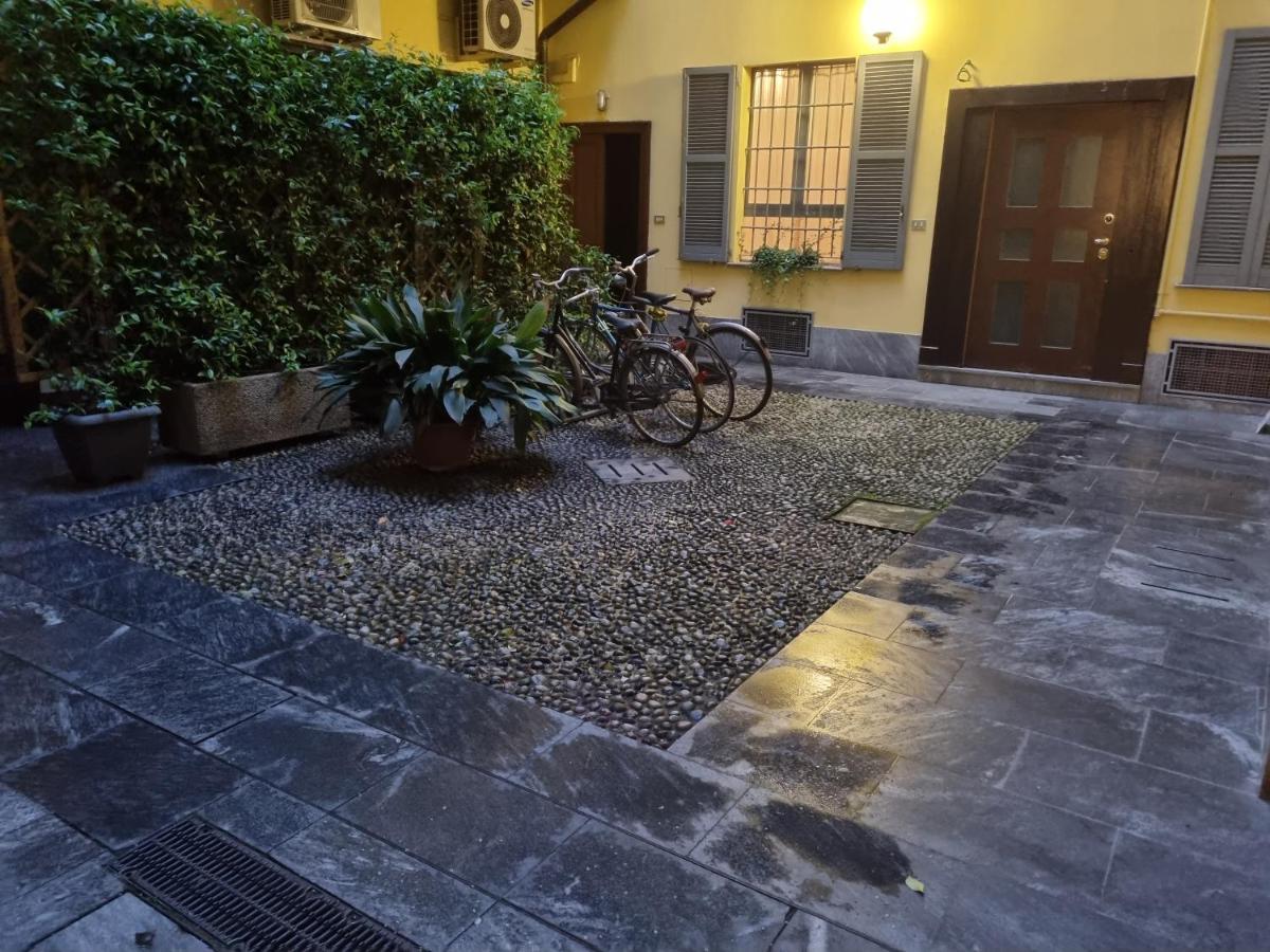 Corso Venezia 33 Милан Экстерьер фото